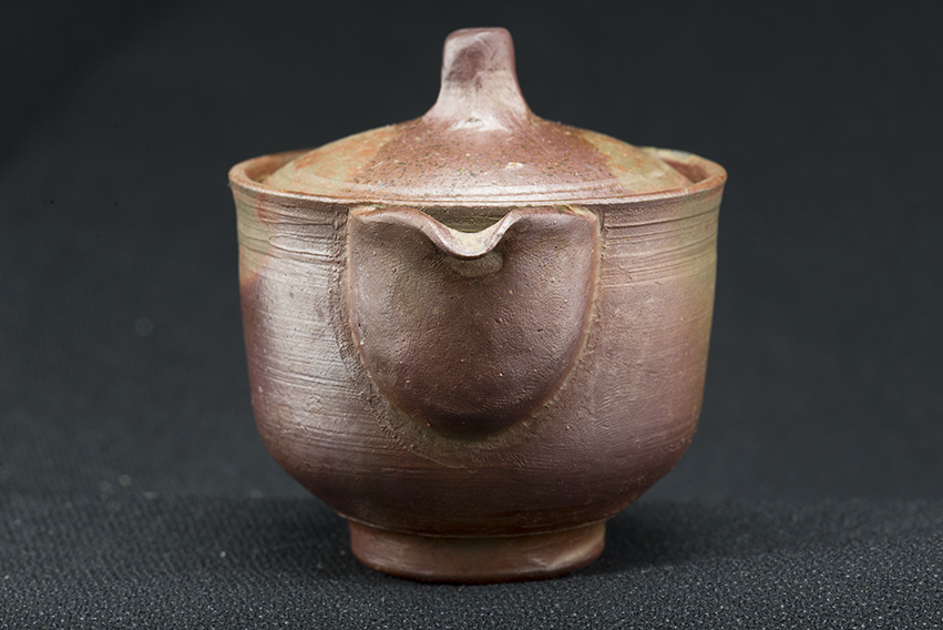 Bizen hoihin japanese teapot